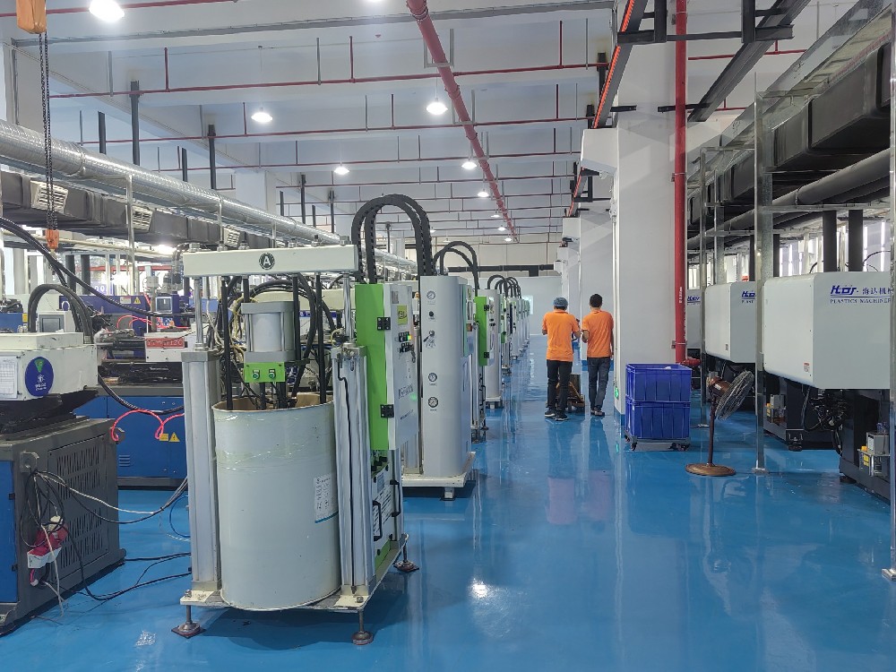 弘煒凈化工程成功準(zhǔn)交付十萬(wàn)級(jí)罐裝食品無塵車間建設(shè)項(xiàng)目